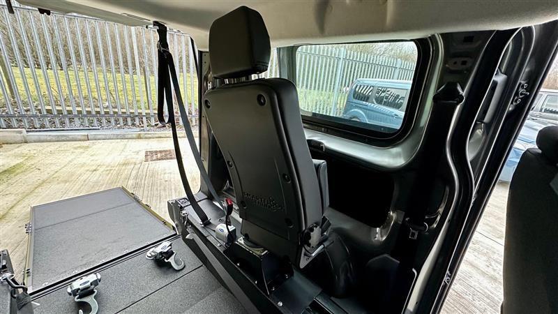 Citroen e-SpaceTourer image 11